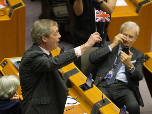 Brexit, l'Ue ha dato il via libera all'accordo di recesso