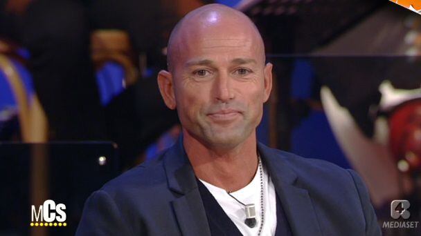 Bettarini al Maurizio Costanzo Show: "Per il Gf ho preso 100 mila euro"