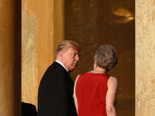 Il voltafaccia di Trump su May: "Intesa Usa-Gb mai così forte"