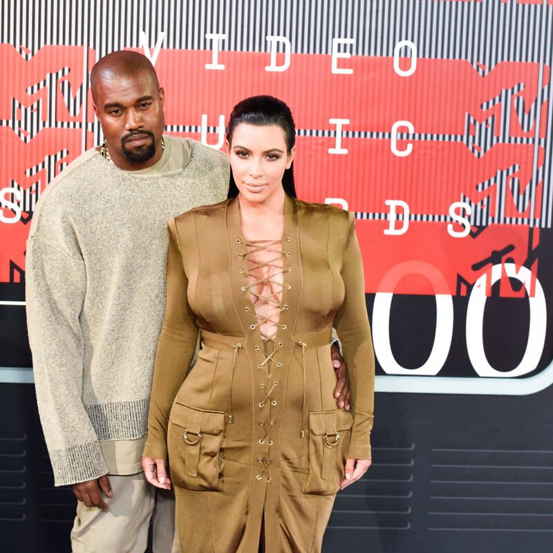 Kim Kardashian: pancione sul tappeto rosso per gli MTV VMA 2015 5