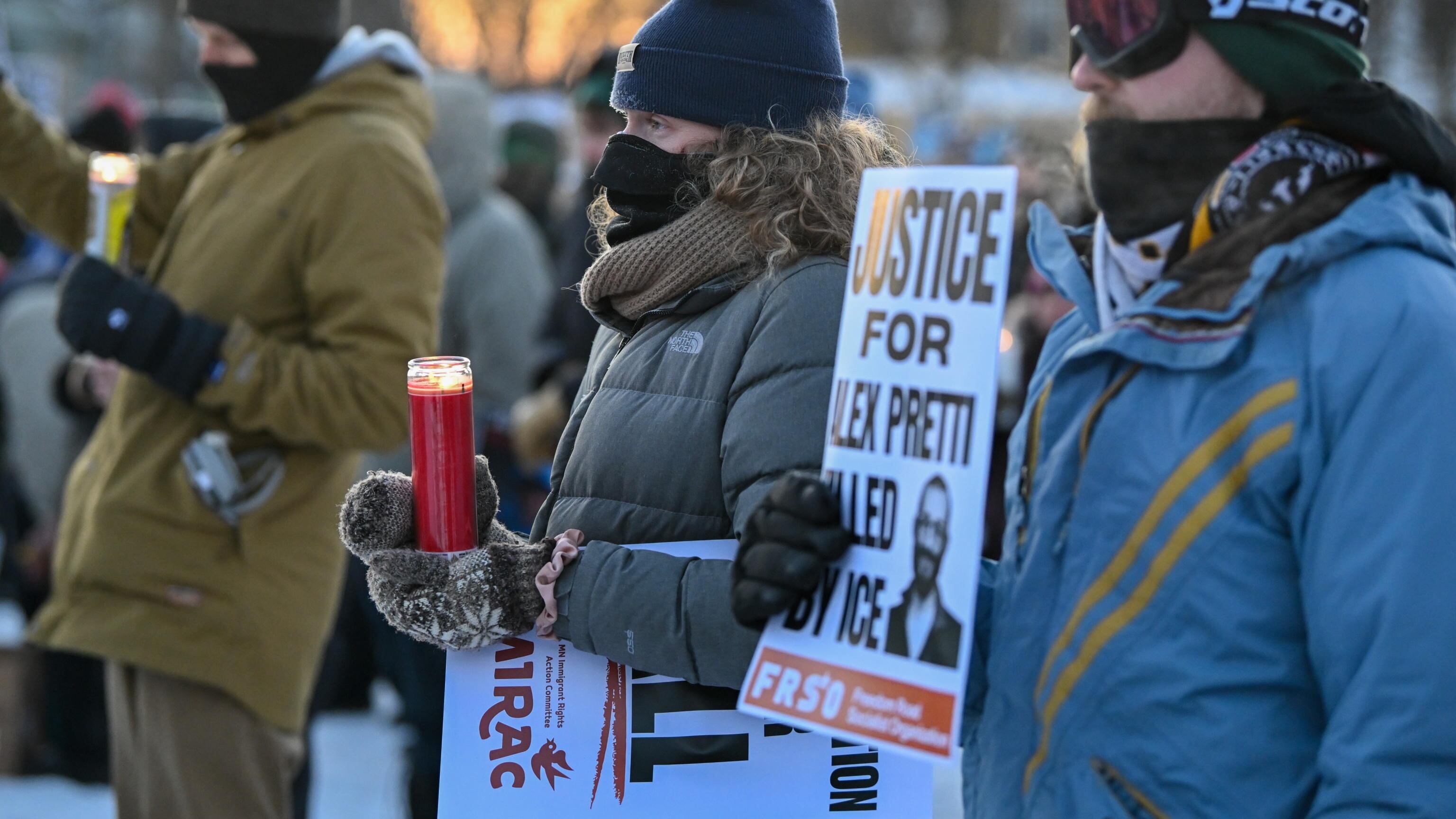 Alta tensione a Minneapolis: chi era Alex Pretti, l'uomo ucciso dagli agenti dell'Ice