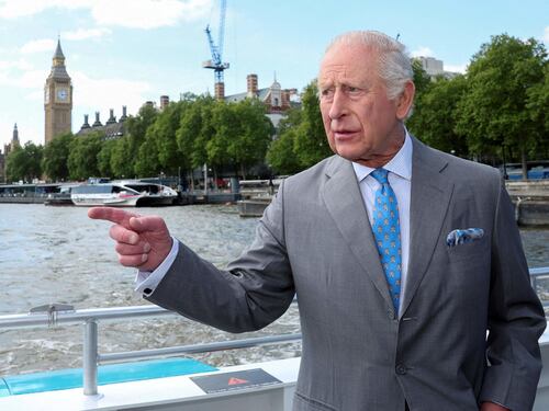 La monarchia inglese ha costi stellari, ma Re Carlo è miliardario