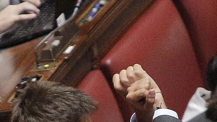 L'ambasciatore iracheno a Di Battista: "Se vuole andare, il visto è pronto"