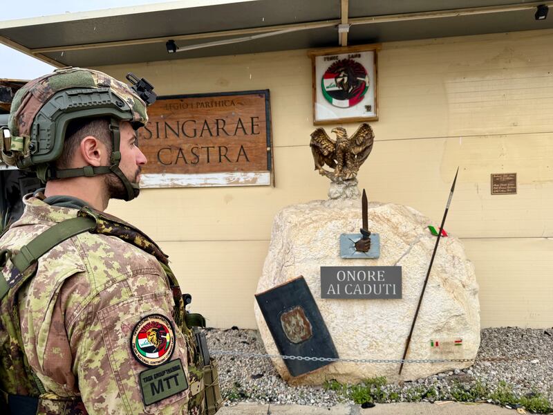 Dentro la base italiana ad Erbil 1