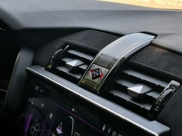 DS 7 E-Tense 4x4, da Milano a Cernobbio: guarda la gallery 10