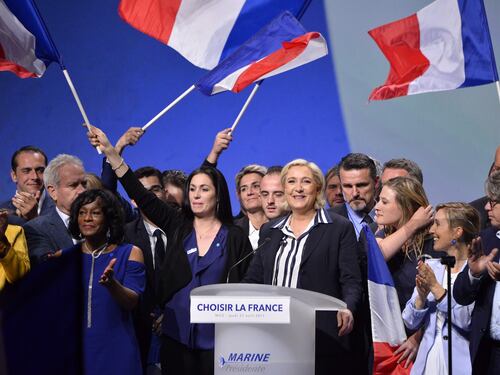 Ora la Le Pen è accusata di plagio: "Ha copiato un discorso di Fillon"