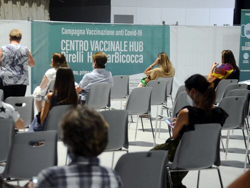 Sfuggono alla profilassi 20mila insegnanti. E fa flop la campagna speciale della Regione