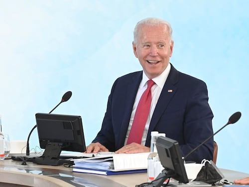 Il G7 approva la linea anti Cina voluta da Biden. Ma l'Ue è scettica