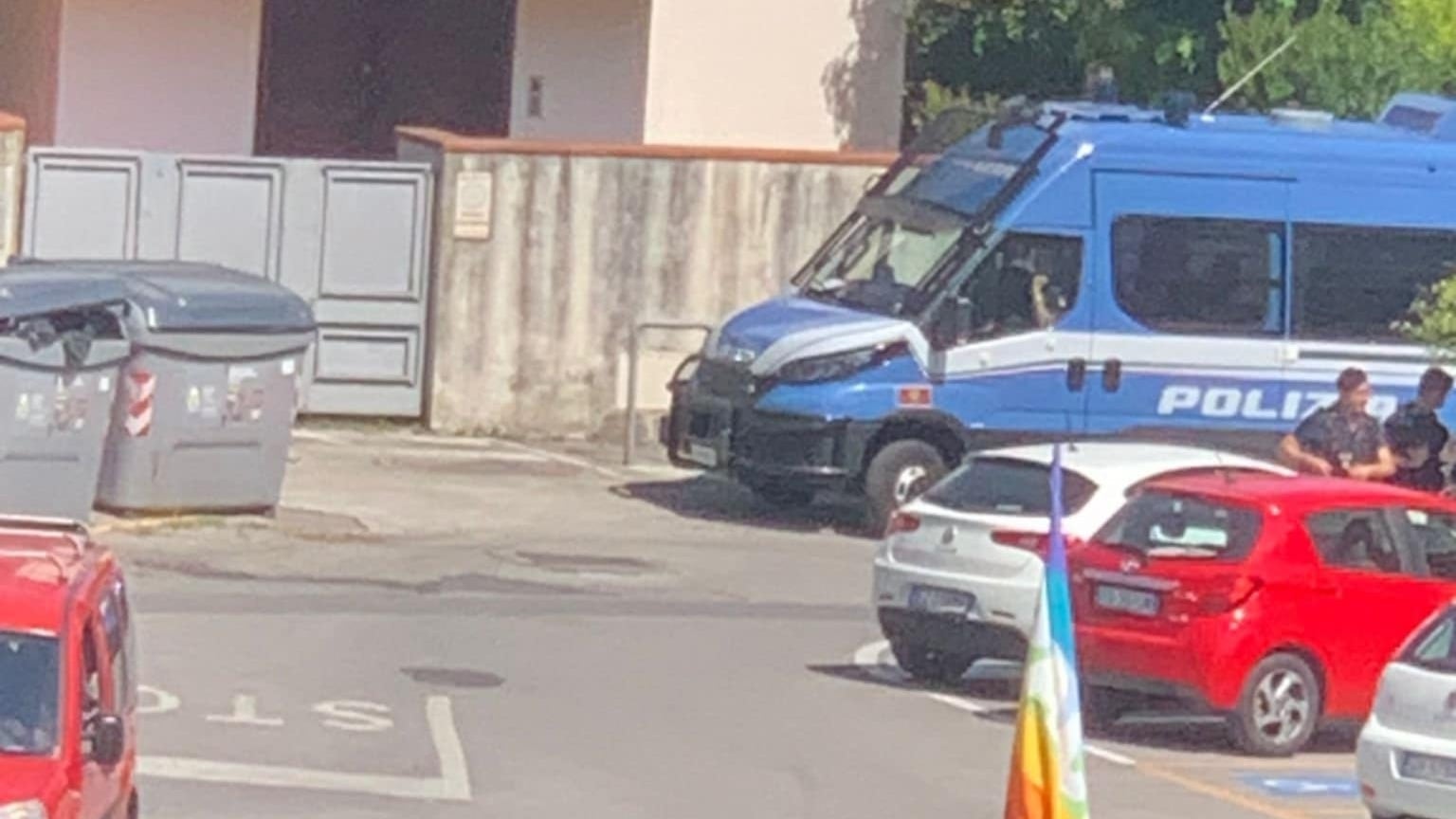 Sgombero a Vicofaro, anche il vescovo attacca don Biancalani