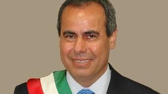 "Monnezzopoli" in Campania A Torre del Greco il sindaco finisce in manette