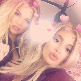 Khloe Kardashian e Kylie Jenner, le foto più sexy 9