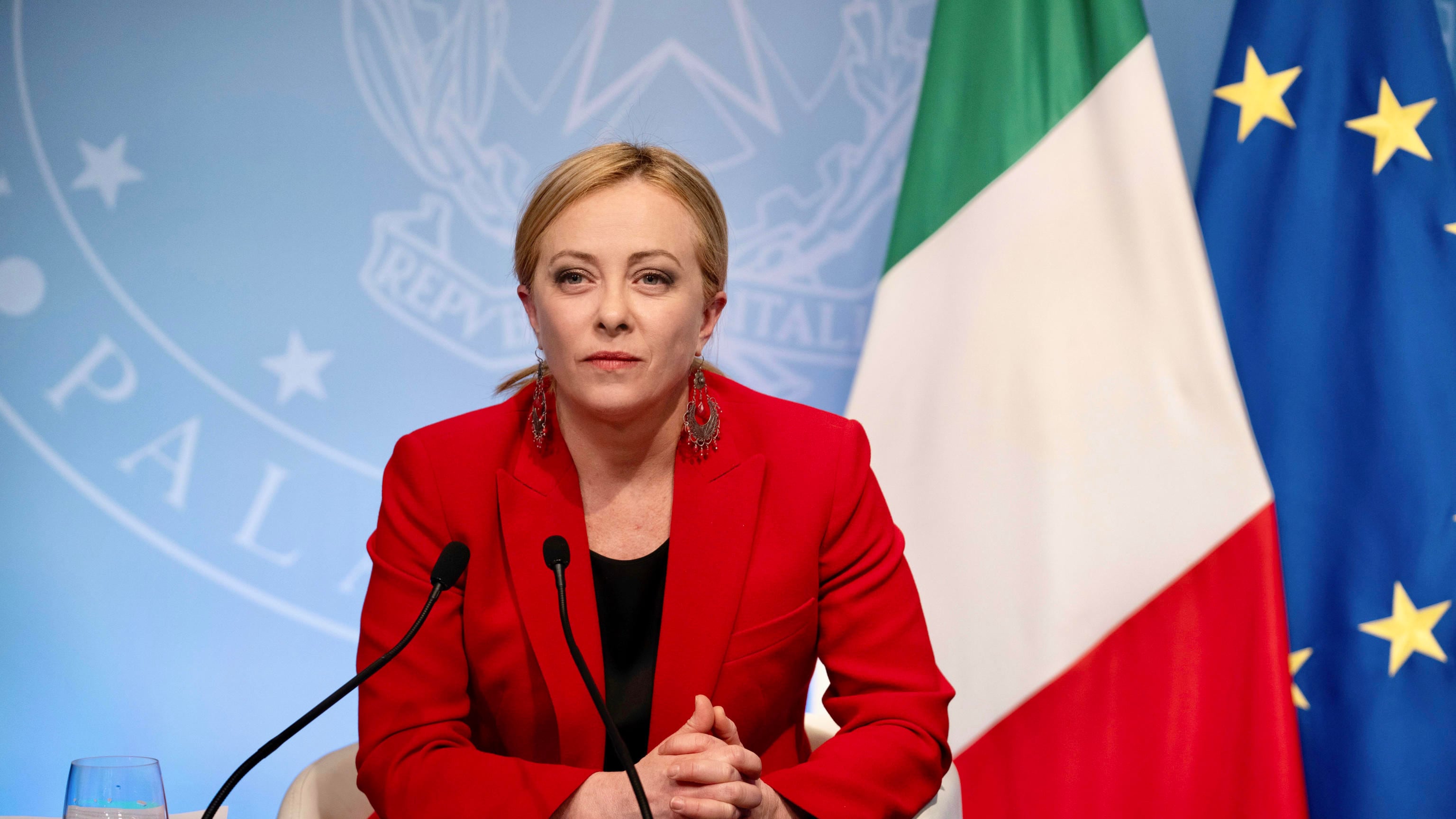 L'Ue accoglie l'appello di Meloni sui migranti: "È necessario agire"