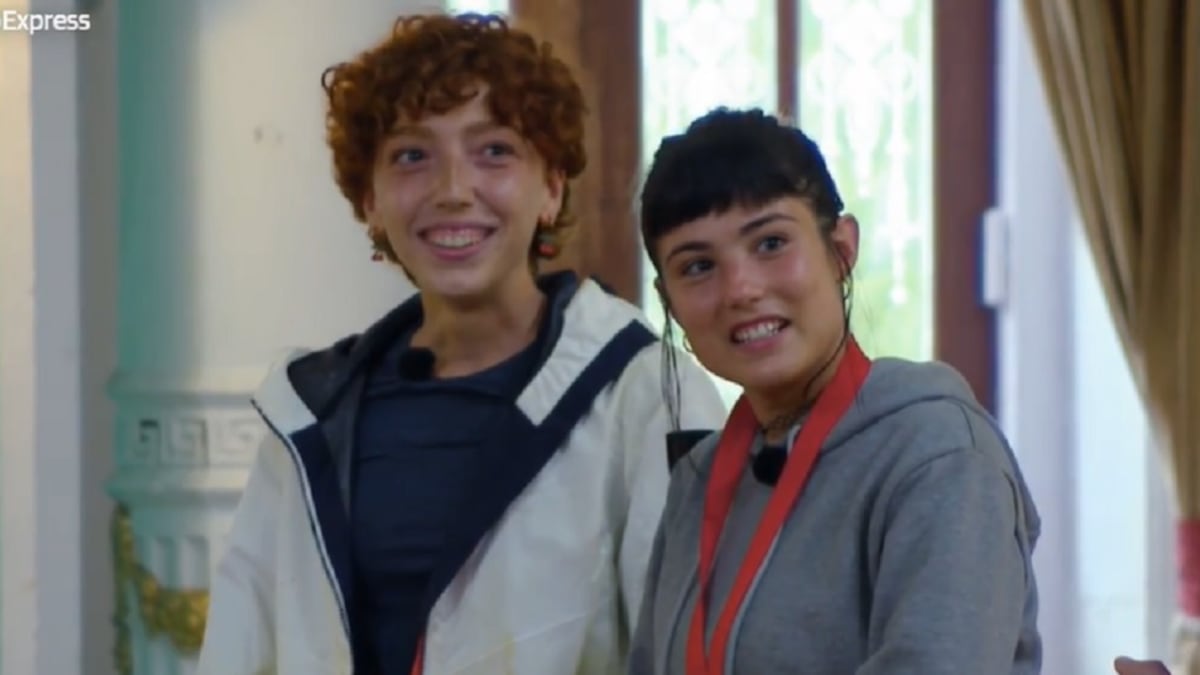 Pechino express, le "Attiviste" eliminano gli "Istruiti": è bufera su Giorgia Soleri