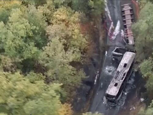 Scontro tra bus e camion: almeno 42 morti in Francia