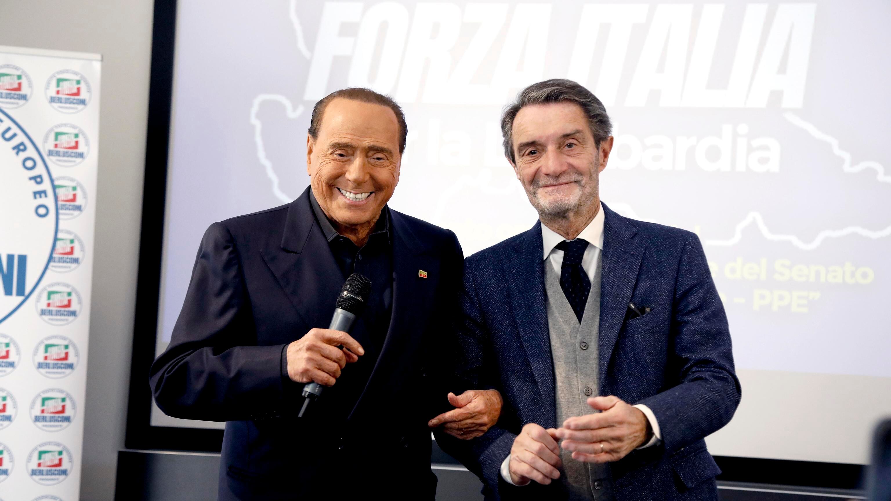 Berlusconi: "Il 2023 sarà l'anno della ripresa. Fontana merita la riconferma"