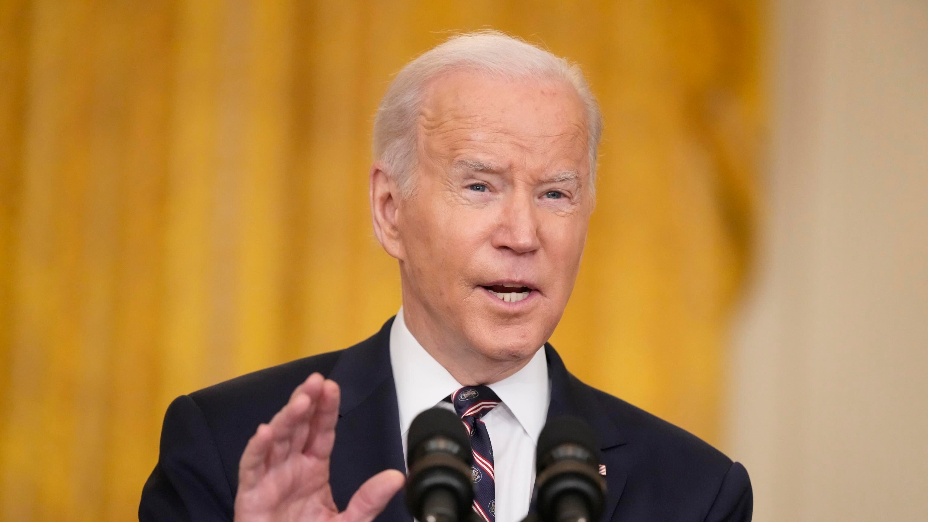Biden sfida Putin: "Altre truppe in Europa. Ora sanzioni durissime"