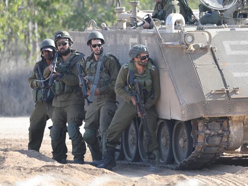 Israele: "Offensiva al momento opportuno". Delegazioni di Hamas e Iran a Mosca per colloqui | La diretta