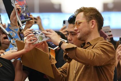 In Giappone esplode la "Rocketman" mania  6
