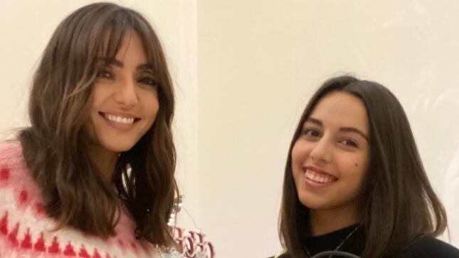 "Mi dicono che sono brutta ma...". La lezione di maturità della figlia di Ambra Angiolini