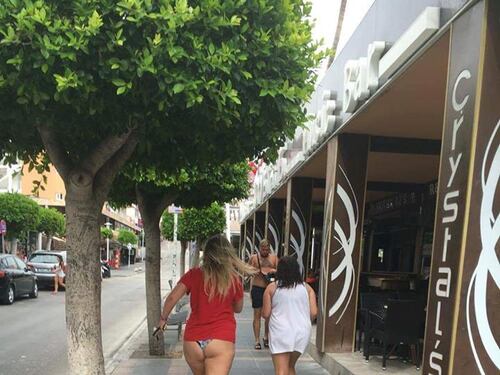 Magaluf e le foto delle notti brave
