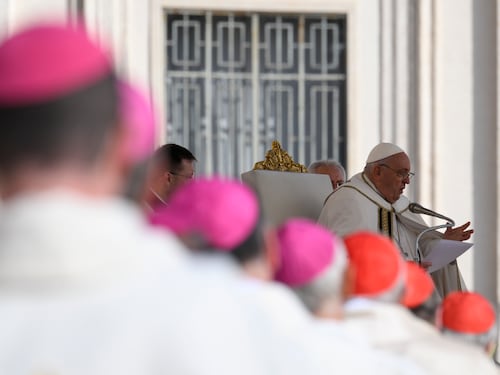 Sinodo, il cardinale Kasper: “Metodo benefico”. Ma Zen: “Un fallimento”