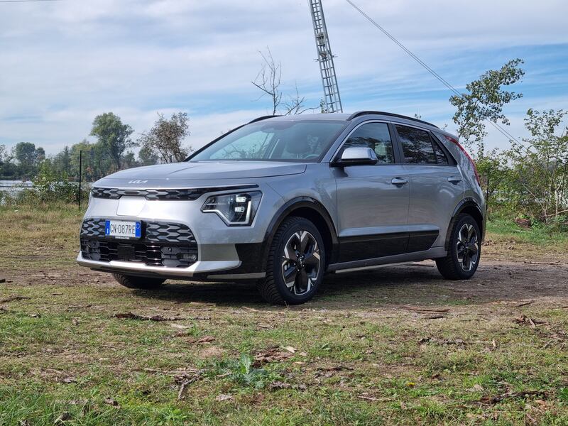 Kia Niro EV 2024: guarda la gallery del crossover elettrico. Tanta autonomia e spazio a bordo 1