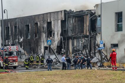 Aereo caduto a Milano 7