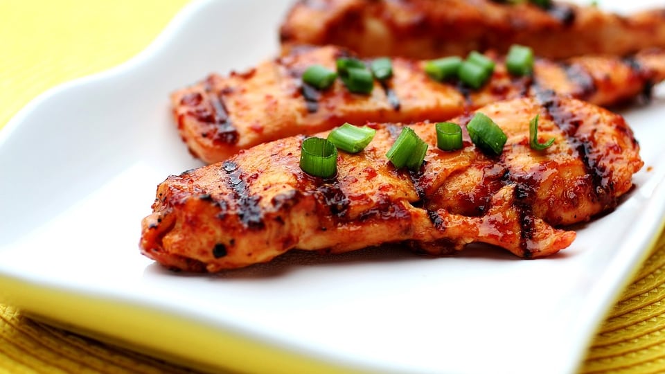Perché non bisogna lavare il pollo