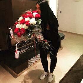 Lady Aubameyang si prende la scena su Instagram 5