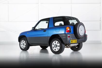 Toyota RAV4 (1994), guarda tutte le foto 15