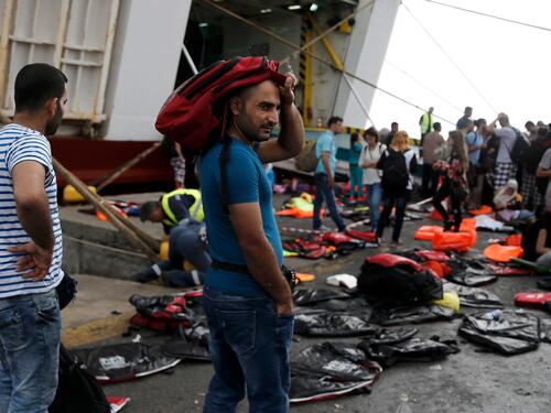 Immigrati, migliaia a Kos Traghetti centri d'accoglienza