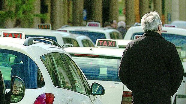 «Corse scontate agli over 80 con taxi d'argento»