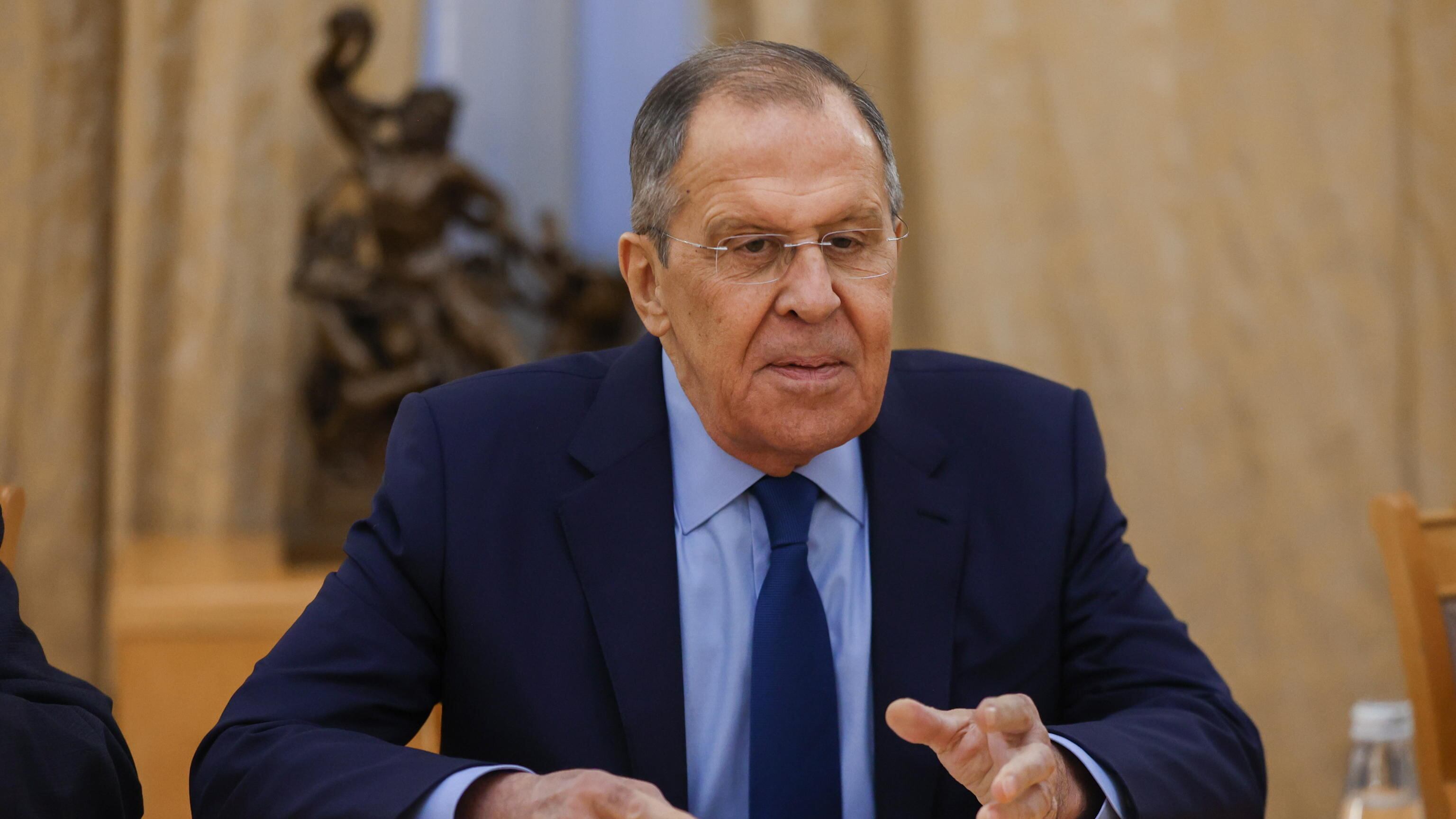 All'Osce spunta Lavrov. "C'è la coda per vederci"