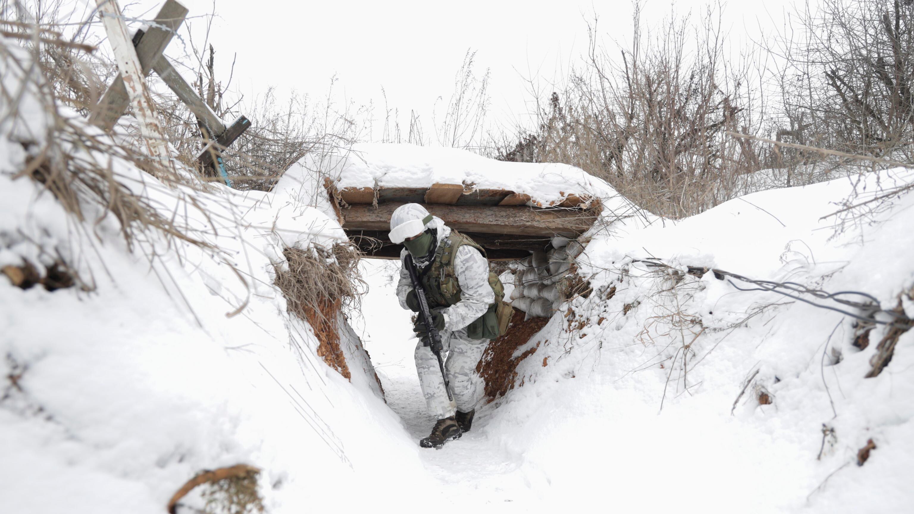Severodonestk, Donbass. Il Venerdì Santo di sangue per un’ora sotto le bombe sparate dai droni dei russi contro la base militare