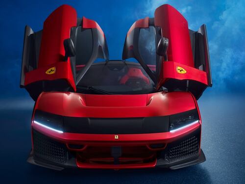 Ferrari F80, un "Ufo" da 3,6 milioni