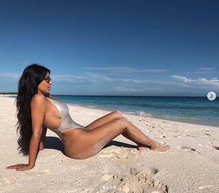 Kim Kardashian, le foto della regina dei reality 12