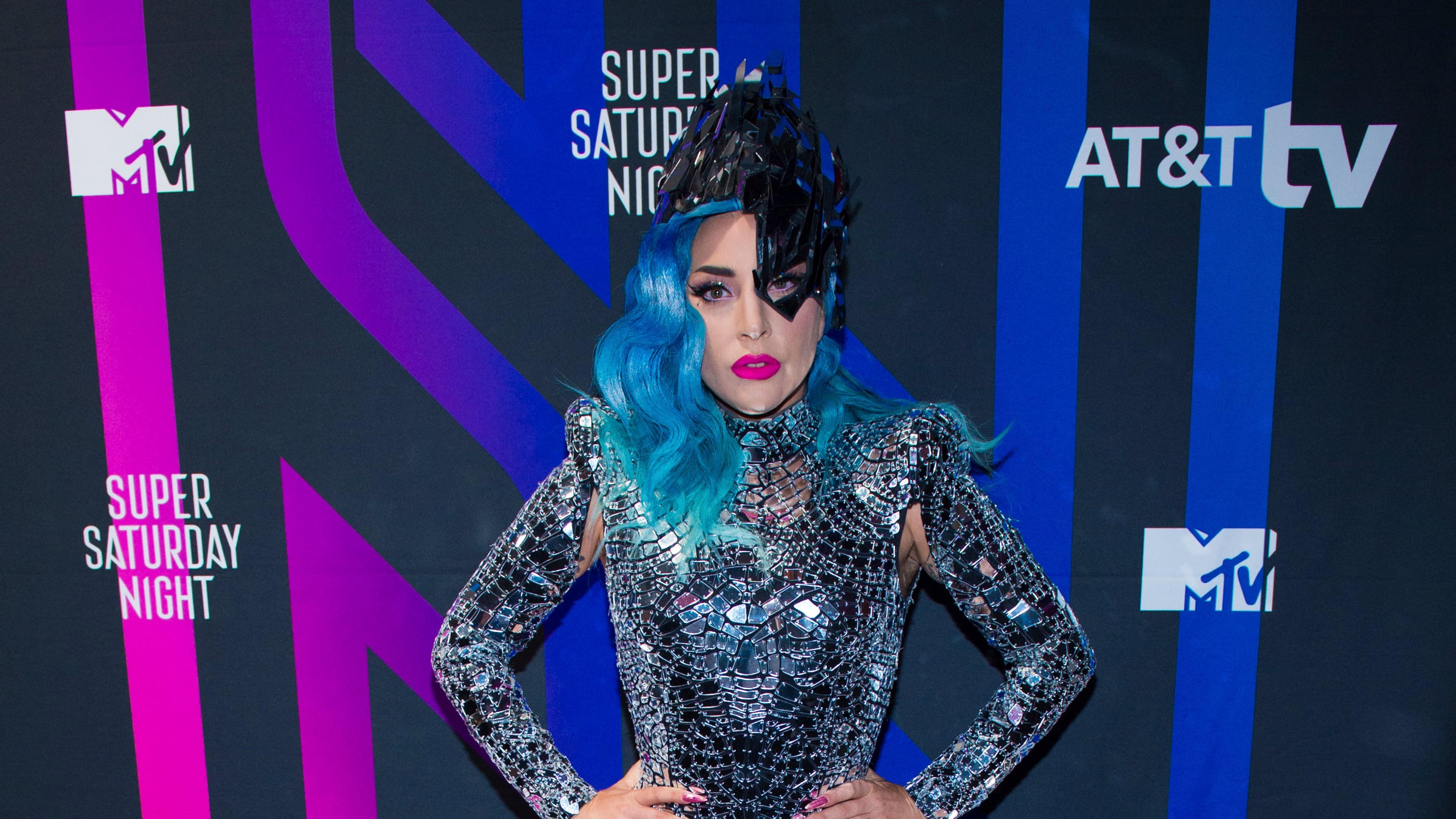 Lady Gaga cambia ancora disco. Molta dance, meno sensualità