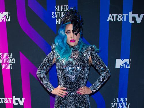 Lady Gaga cambia ancora disco. Molta dance, meno sensualità