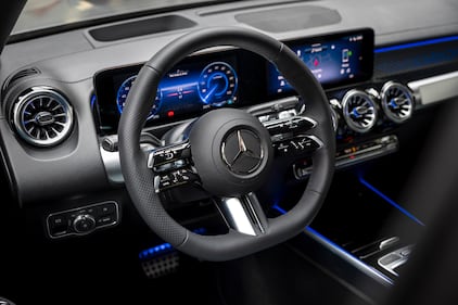 Mercedes EQA ed EQB, guarda la gallery 1