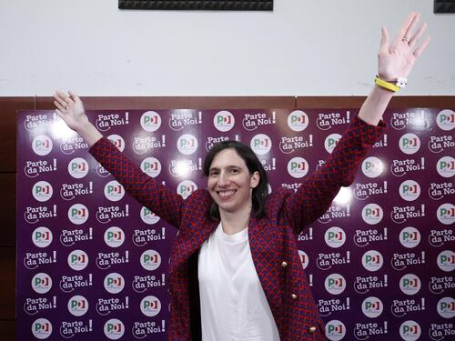 La Schlein si prende il Pd coi voti di ex Pci e grillini