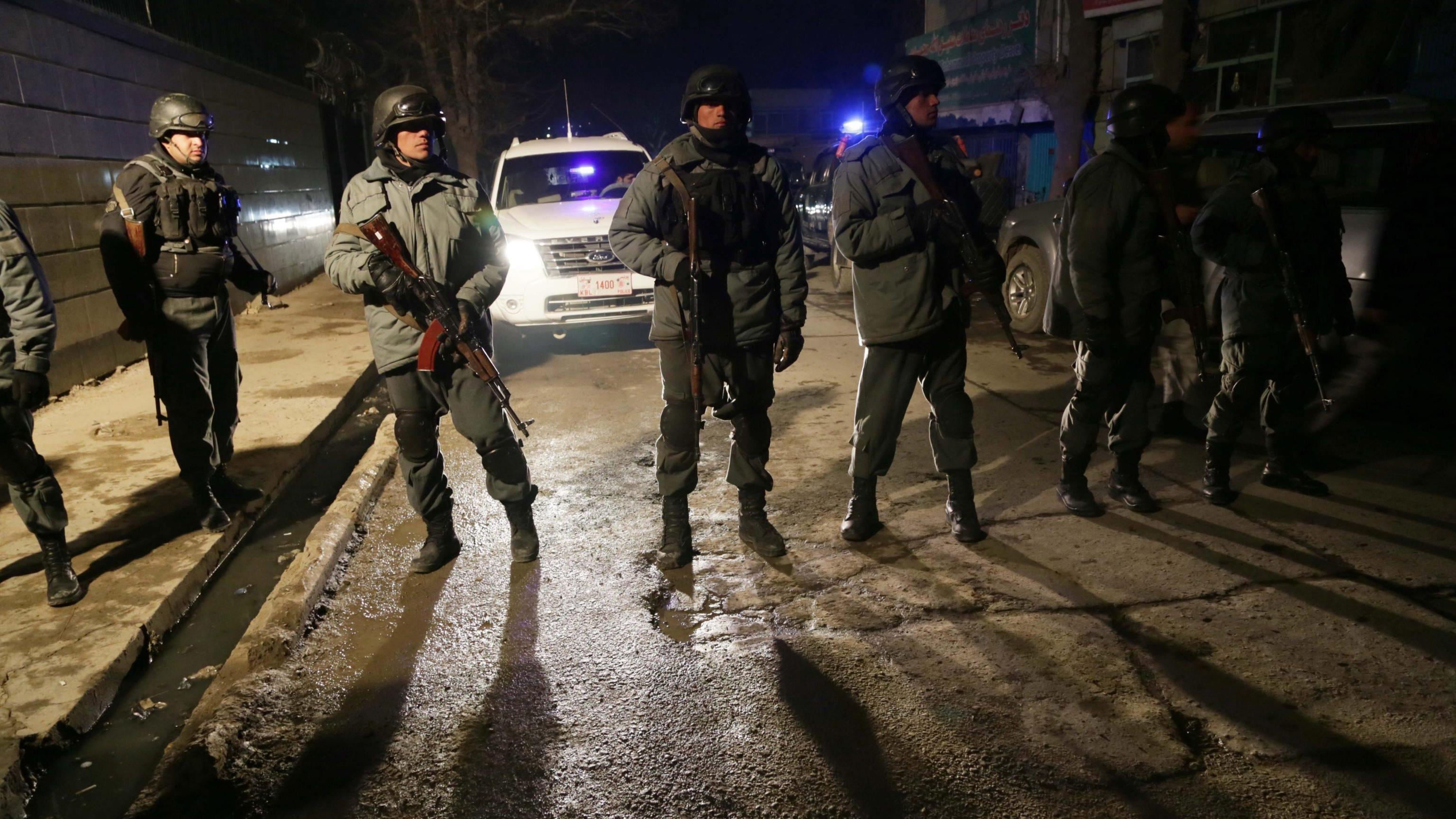 Attentato in un ristorante di Kabul, 21 morti. Anche stranieri