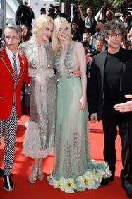 Nicole Kidman ed Elle Fanning sul red carpet di Cannes 10