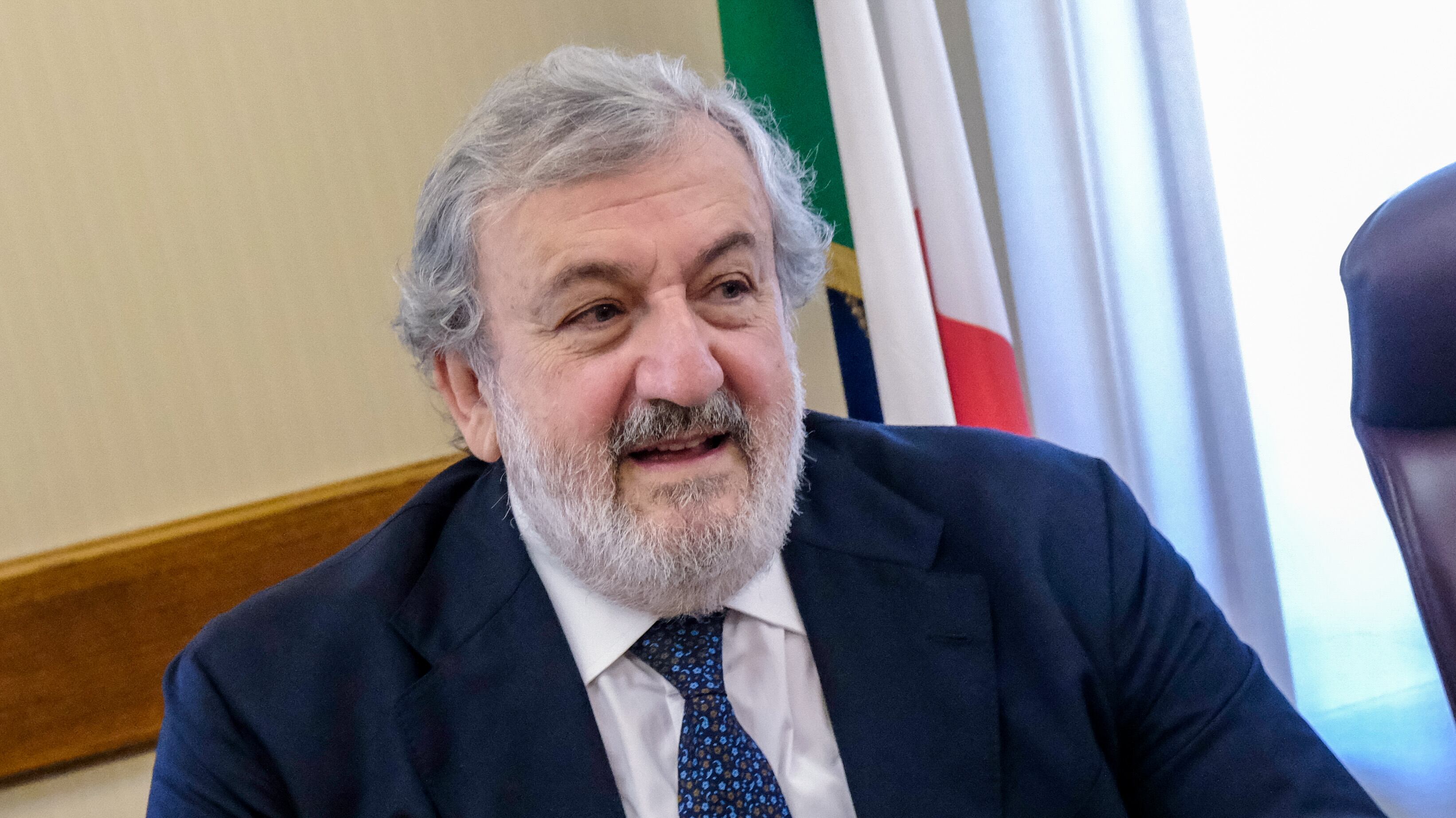 Consulente per il Senato: così il Csm salva Emiliano