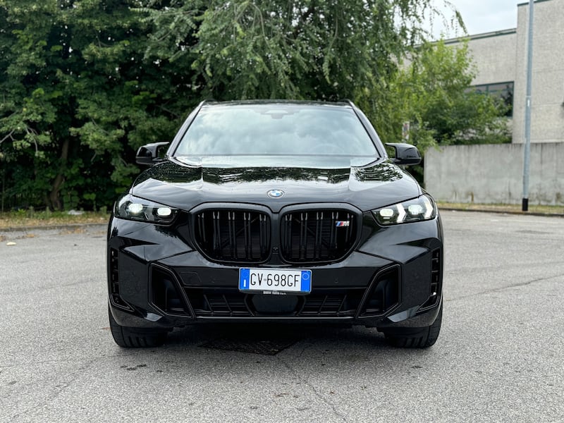 BMW X5 M60i: guarda la gallery del super SUV tedesco da 530 CV 3