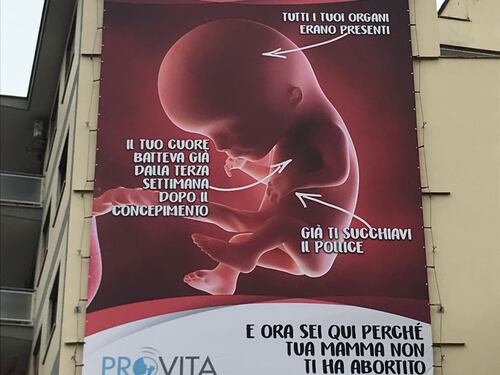 Genova, sindaco Bucci: "Il manifesto anti-aborto non si tocca"
