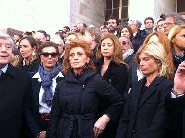 I parlamentari Pdl protestano davanti al Tribunale di Milano 5