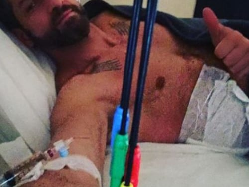 Striscia la Notizia, Edoardo Stoppa in ospedale: "Mi hanno aggredito durante un servizio"