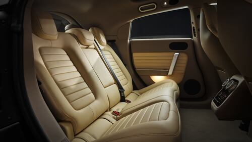 Ferrari Luce, guarda tutte le foto 16