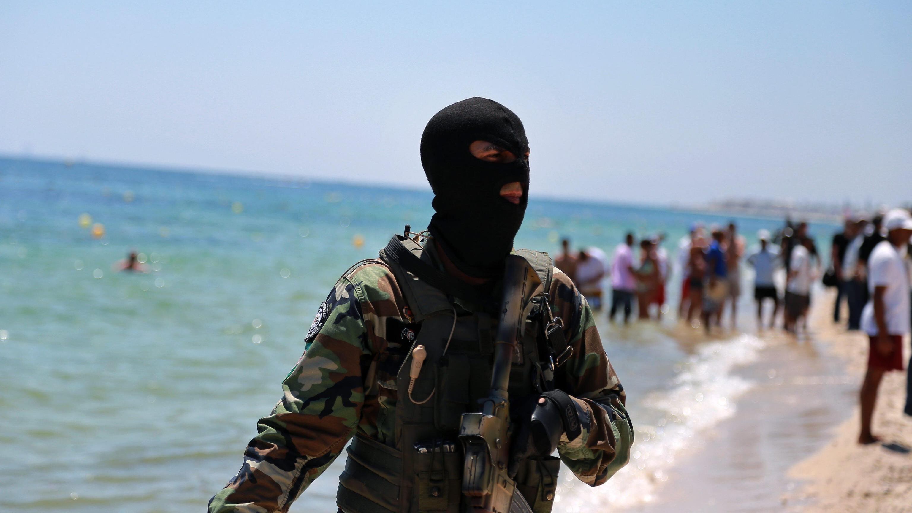 Tunisia, accuse agli agenti di polizia: "Il giorno dell'Isis non erano pronti"