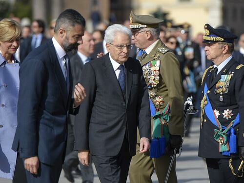 Mattarella celebra il 25 aprile. E Gentiloni: "Giorno di riscatto"